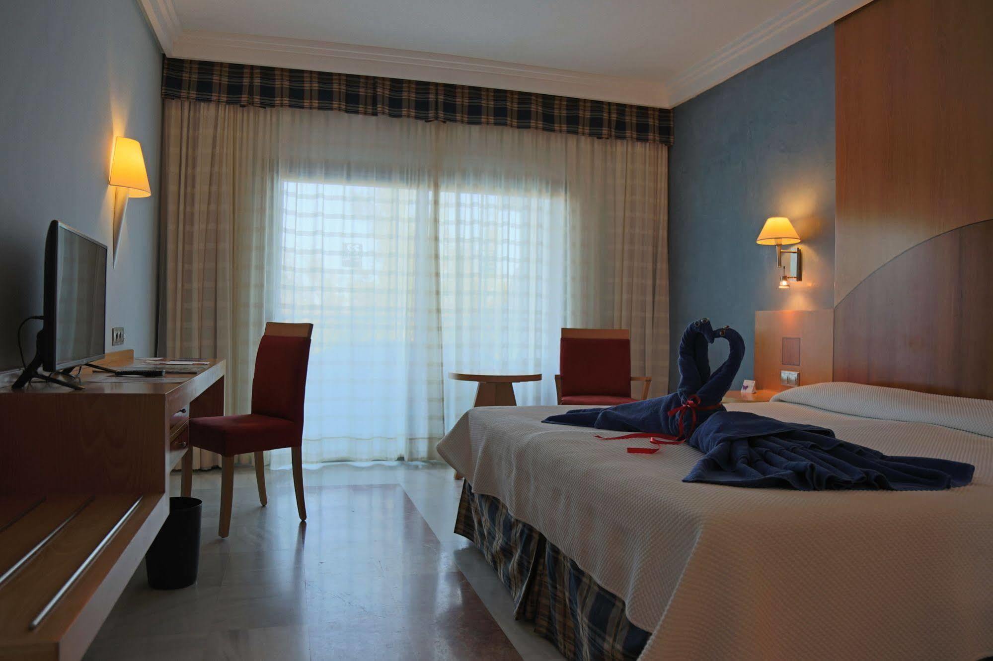 R2 Pajara Hotel